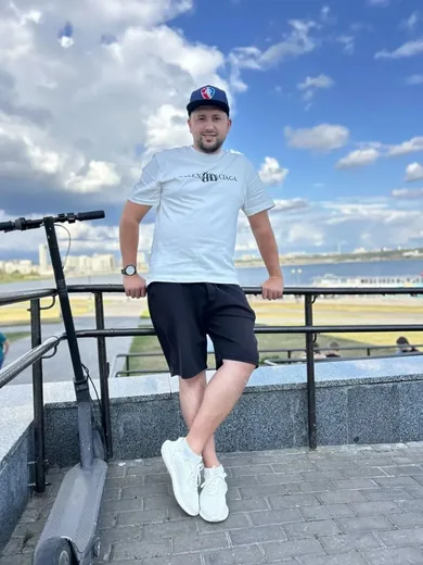 Наиль — прораб бригады «Мастерская PRO» в Казани